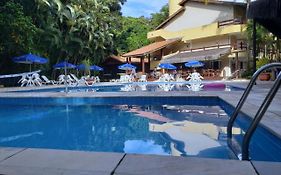 Amarilis Flat Maravilhoso - dentro de Riviera, com serviço de hotelaria, sauna e piscinas climatizadas